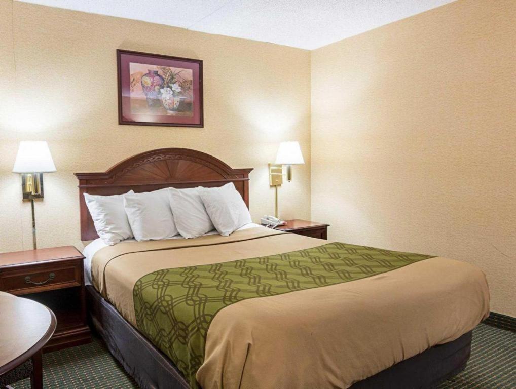 Econo Lodge Near Quantico Marine Base Дъмфрис Екстериор снимка
