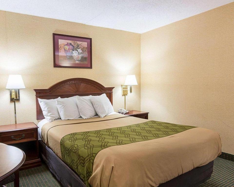 Econo Lodge Near Quantico Marine Base Дъмфрис Екстериор снимка