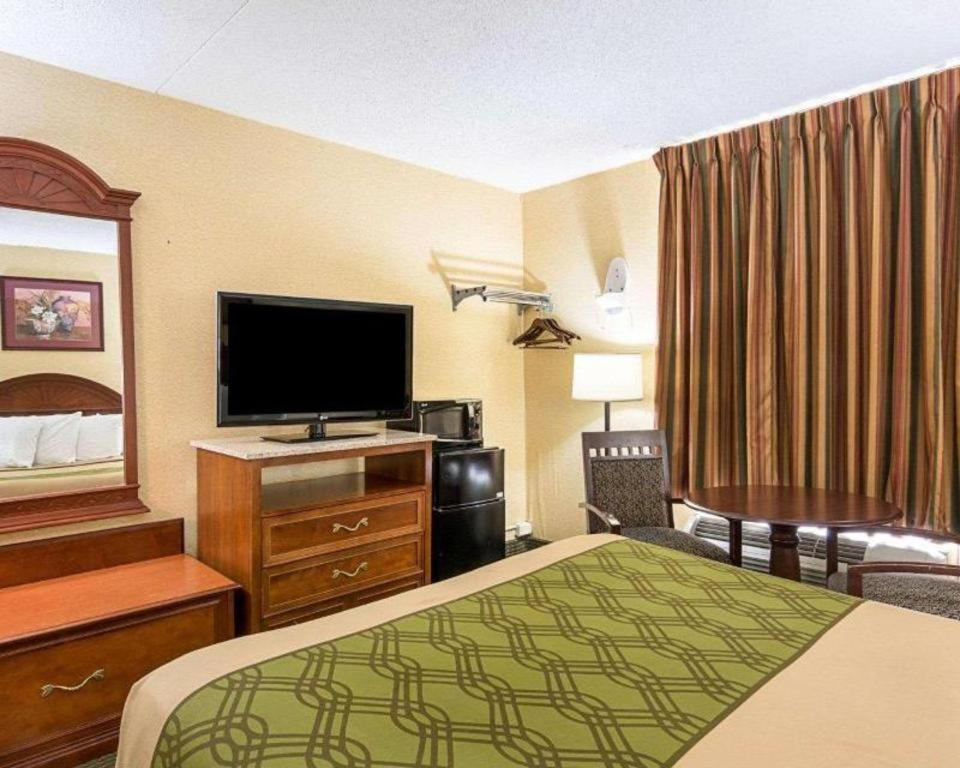 Econo Lodge Near Quantico Marine Base Дъмфрис Екстериор снимка